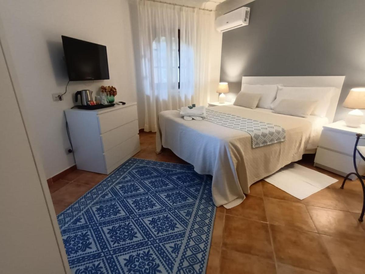 Hotel Domus Francy San Teodoro  Exterior foto
