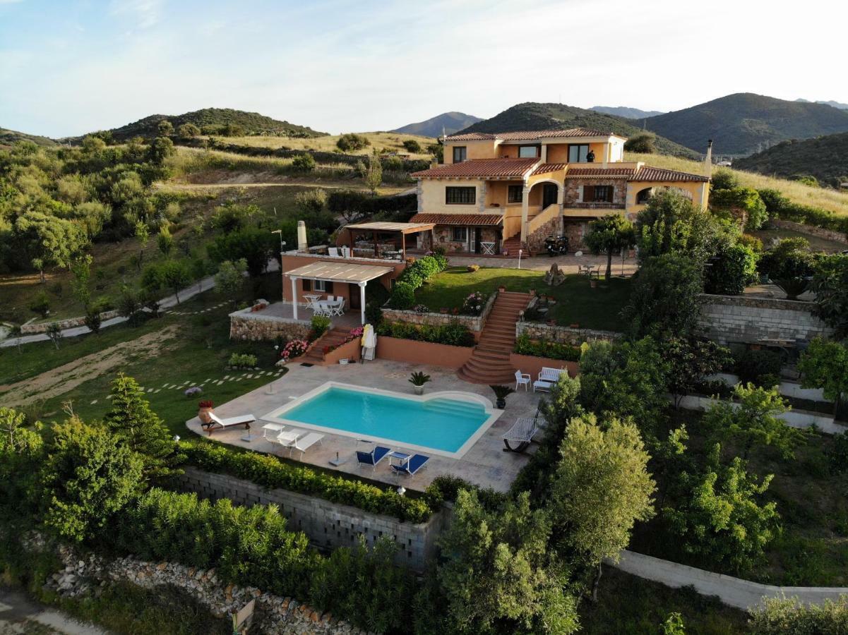 Hotel Domus Francy San Teodoro  Exterior foto