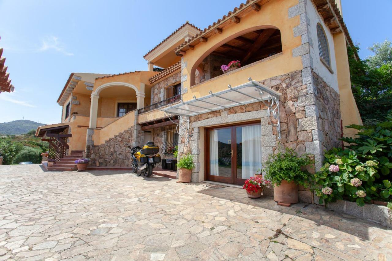 Hotel Domus Francy San Teodoro  Exterior foto